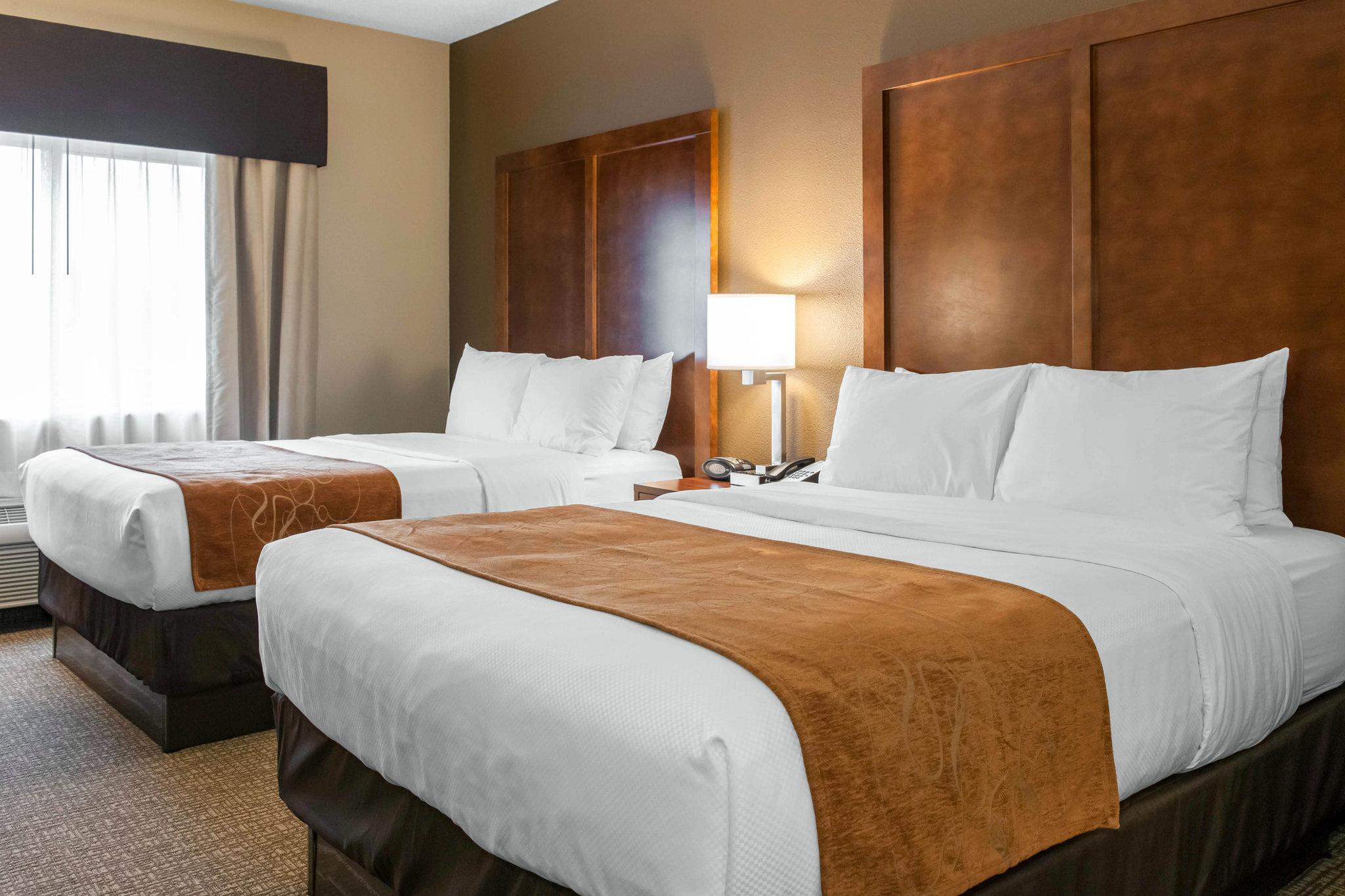 Comfort Suites Terre Haute University Area Екстериор снимка