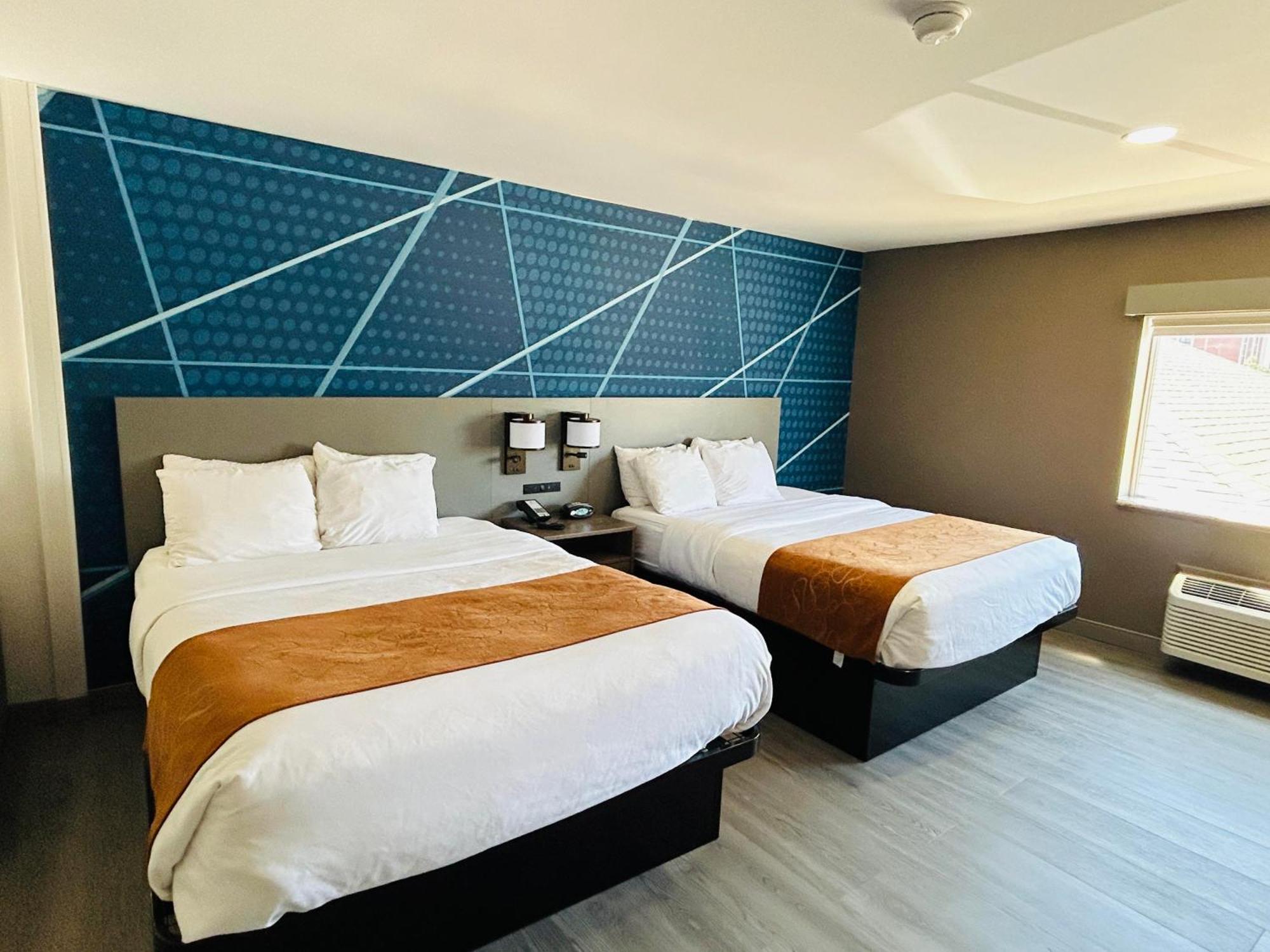 Comfort Suites Terre Haute University Area Екстериор снимка