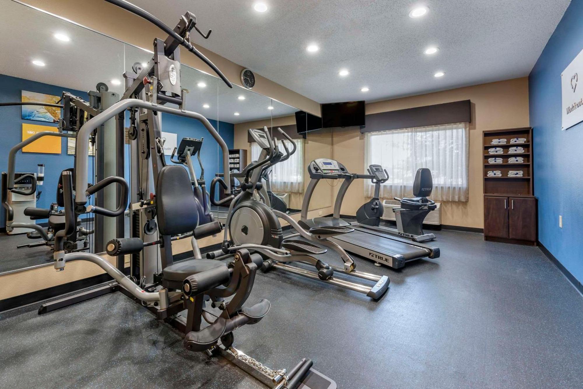 Comfort Suites Terre Haute University Area Екстериор снимка